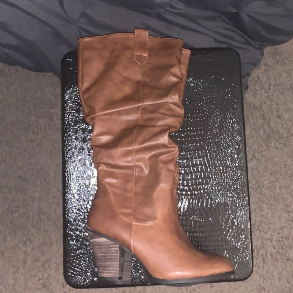 brown leather scrunch heel boots